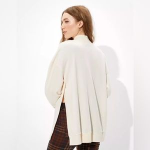 AE FLEECE OVERSIZED MOCK NECK SWEATSHIRT NEUTRAL WHITE